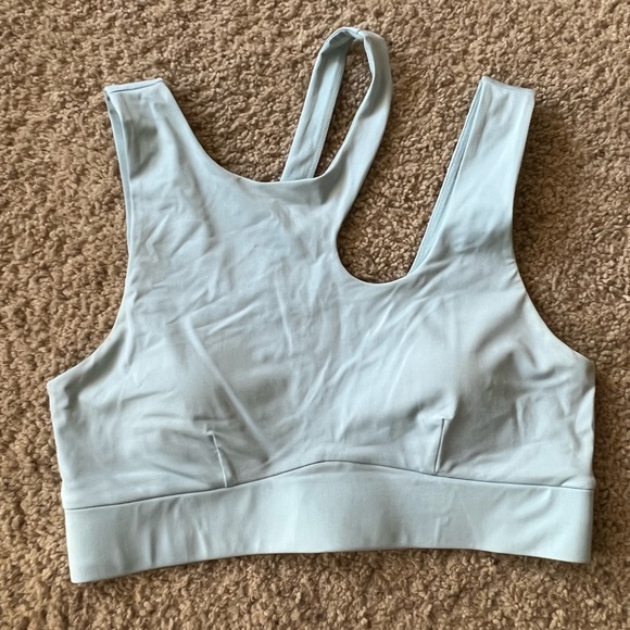 Fabletics Blue Callie Medium Asymmetrical Sports Bra and leggings set L - Picture 2 of 7